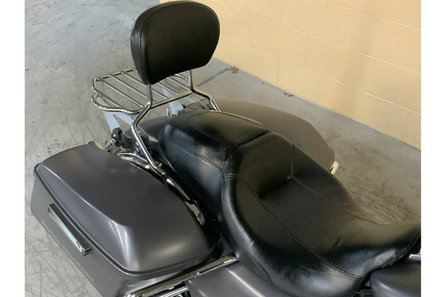 2017 Harley-Davidson® FLHXS STREET GLIDE SPECIAL