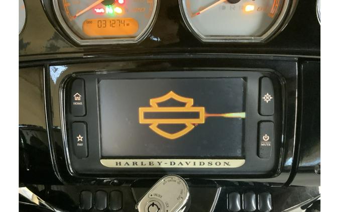 2017 Harley-Davidson® FLHXS STREET GLIDE SPECIAL