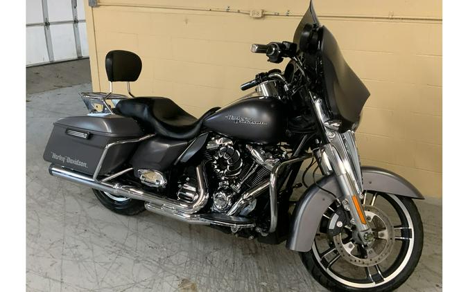 2017 Harley-Davidson® FLHXS STREET GLIDE SPECIAL