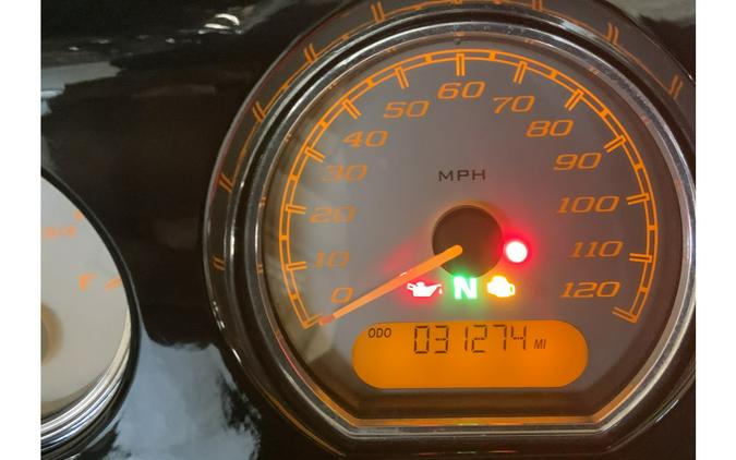 2017 Harley-Davidson® FLHXS STREET GLIDE SPECIAL