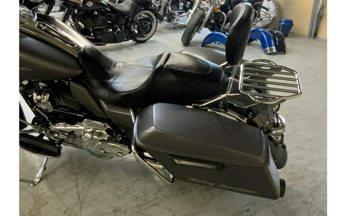 2017 Harley-Davidson® FLHXS STREET GLIDE SPECIAL