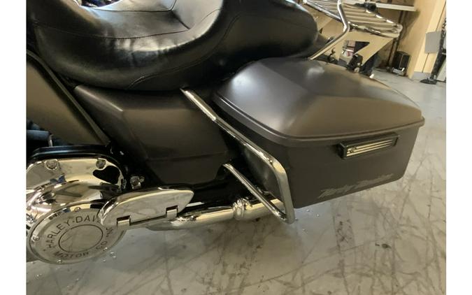 2017 Harley-Davidson® FLHXS STREET GLIDE SPECIAL