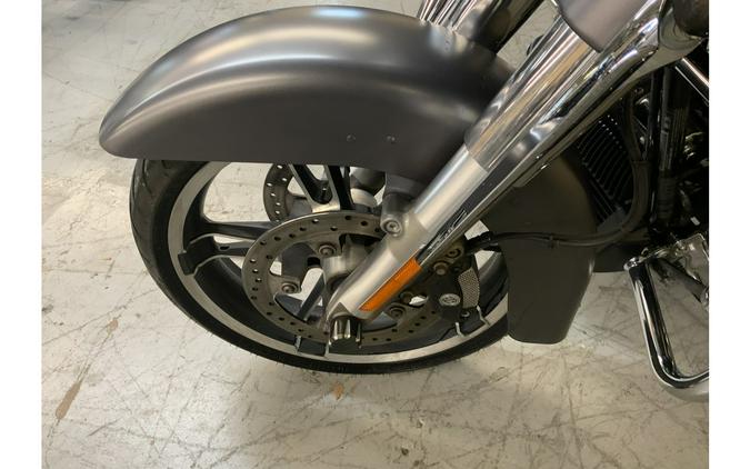 2017 Harley-Davidson® FLHXS STREET GLIDE SPECIAL