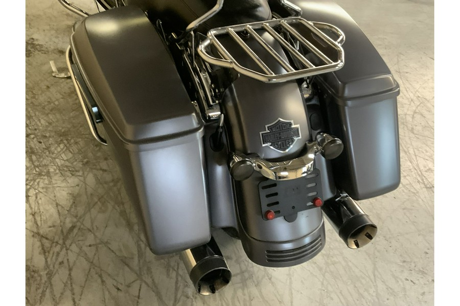 2017 Harley-Davidson® FLHXS STREET GLIDE SPECIAL
