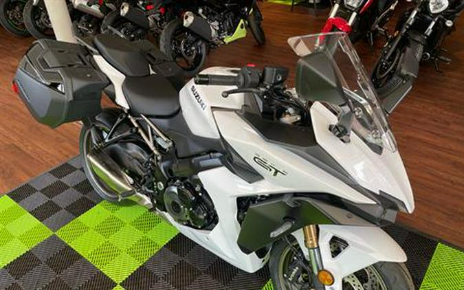 2026 Suzuki GSX-S1000GT+