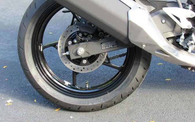 2026 Kawasaki Ninja® 500 SE ABS