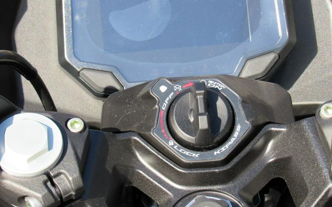 2026 Kawasaki Ninja® 500 SE ABS