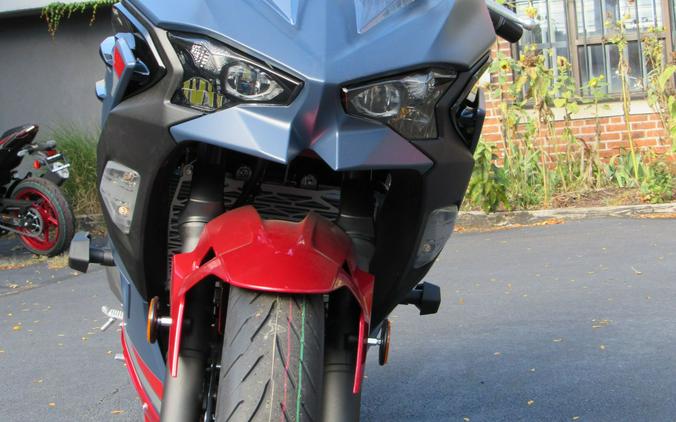 2026 Kawasaki Ninja® 500 SE ABS