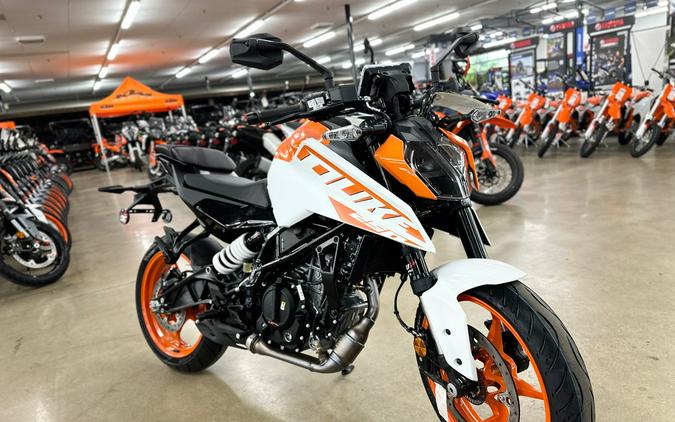 2024 KTM Duke 250