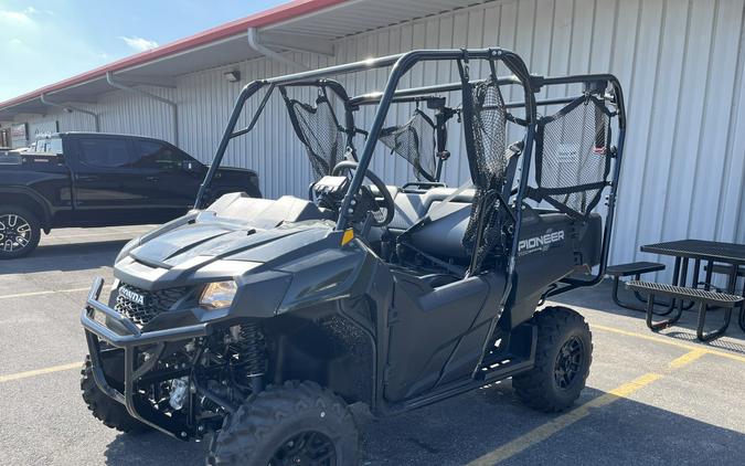 2026 HONDA PIONEER 700-4 DELUXE
