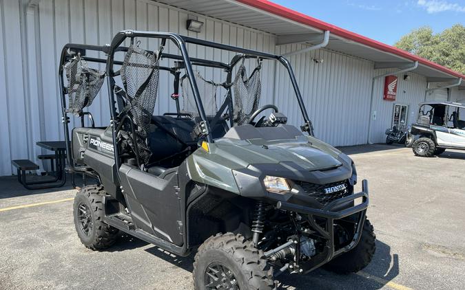 2026 HONDA PIONEER 700-4 DELUXE