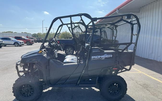 2026 HONDA PIONEER 700-4 DELUXE