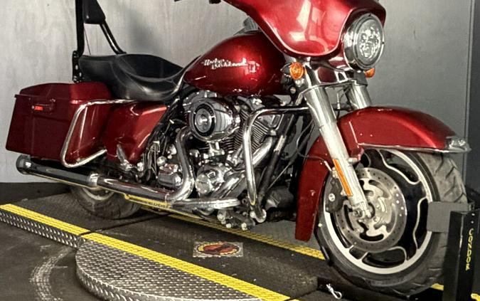 2009 Harley-Davidson® Street Glide® FLHX RED HOT SUNGLO