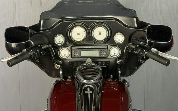 2009 Harley-Davidson® Street Glide® FLHX RED HOT SUNGLO