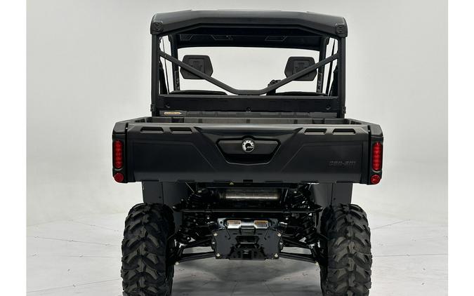 2024 Can-Am Defender XT HD10