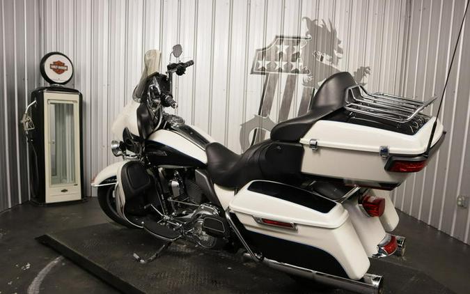 2014 Harley-Davidson® FLHTCU - Electra Glide® Ultra Classic®