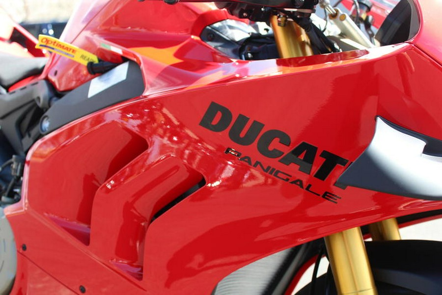 2024 Ducati PANV4S