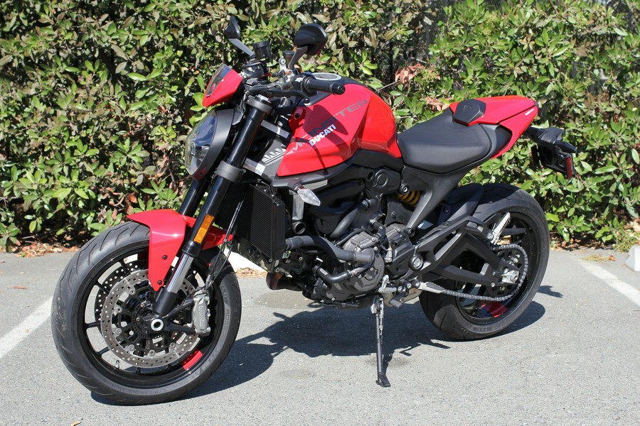 2024 Ducati Monster Plus