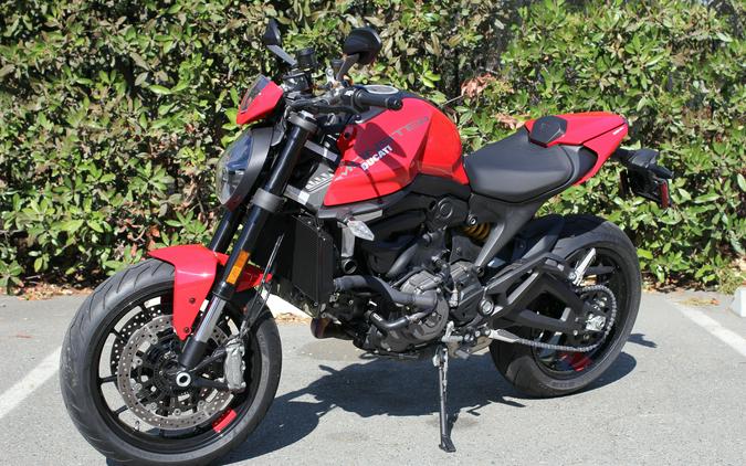 2024 Ducati Monster Plus