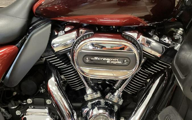 2018 Harley-Davidson® Tri Glide® Ultra Wicked Red/Twisted Cherry