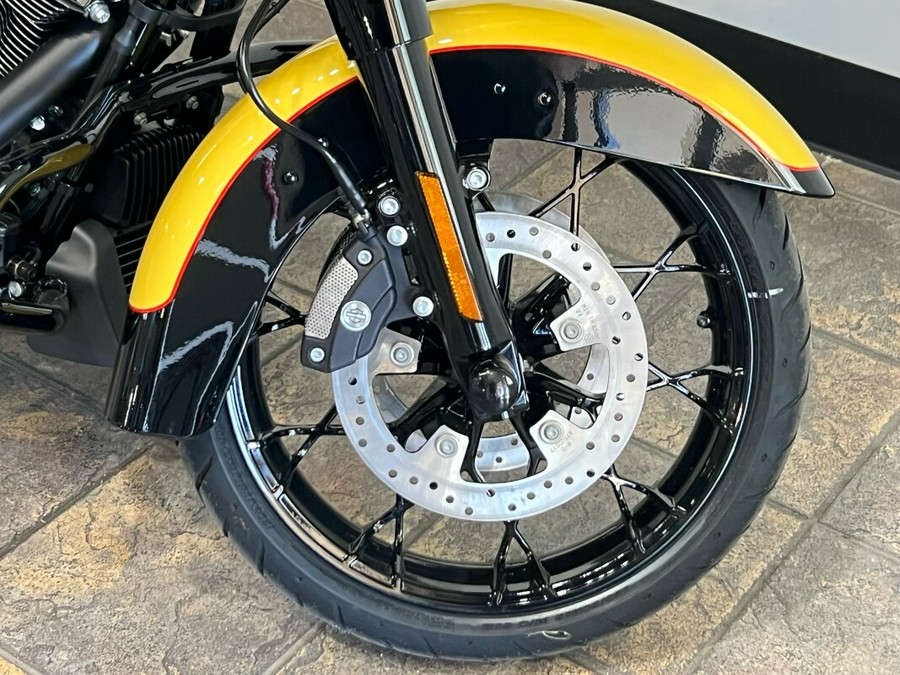 FLTRXS 2023 Road Glide® Special