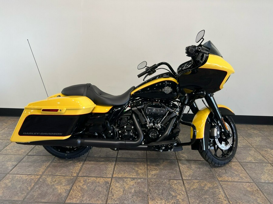 FLTRXS 2023 Road Glide® Special