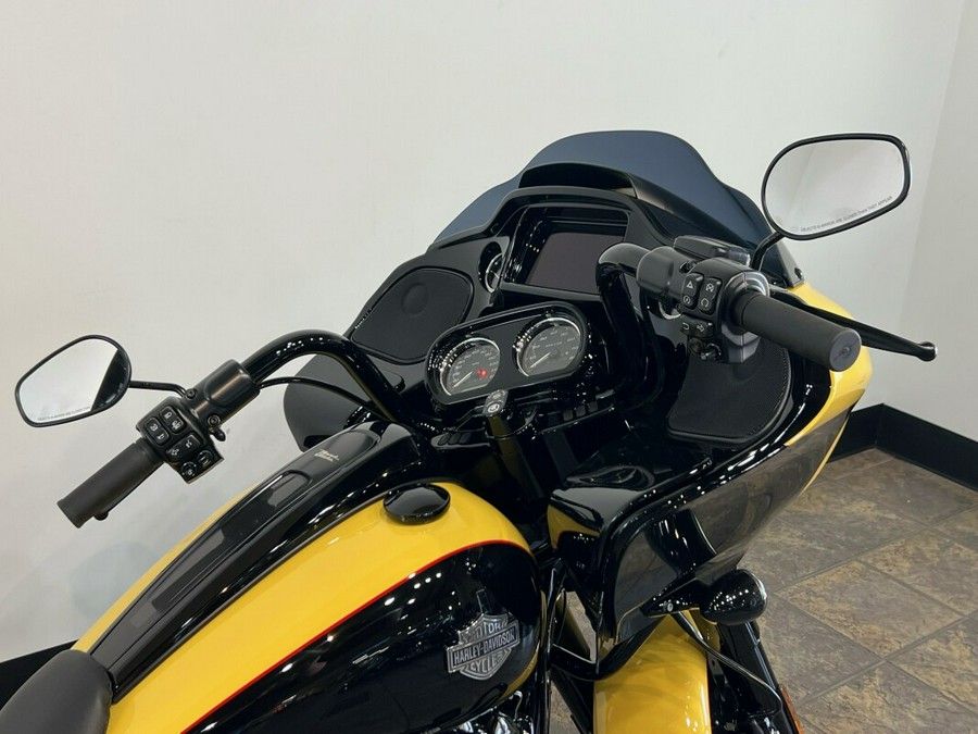 FLTRXS 2023 Road Glide® Special