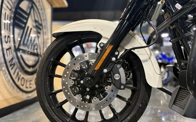 2023 HARLEY Freewheeler