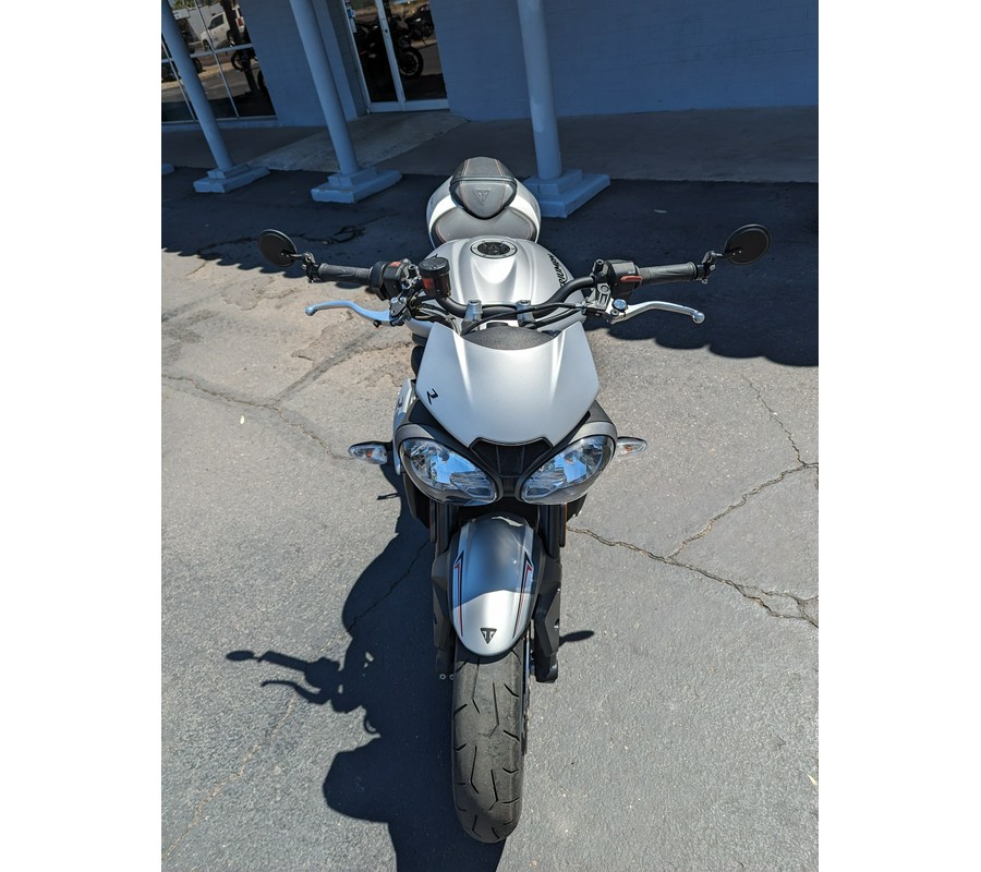 2018 Triumph STREET TRIPLE R