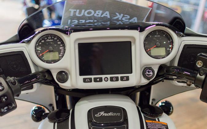 2024 Indian Chieftain Dark Horse Ghost White Metallic Smoke
