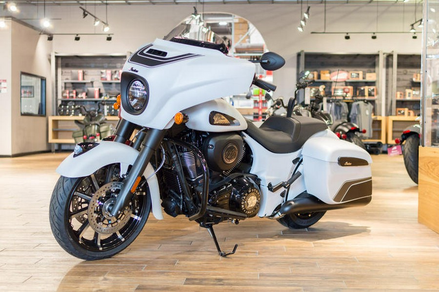 2024 Indian Motorcycle® Chieftain® Dark Horse® Ghost White Metallic Smoke