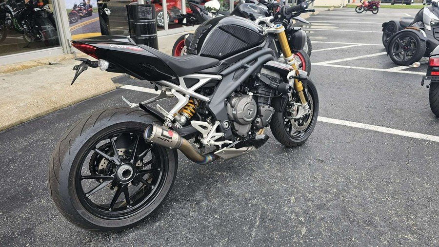 2022 Speed Triple 1200 RS - Triumph