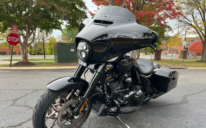 2023 FLHXST Street Glide® ST in Vivid Black