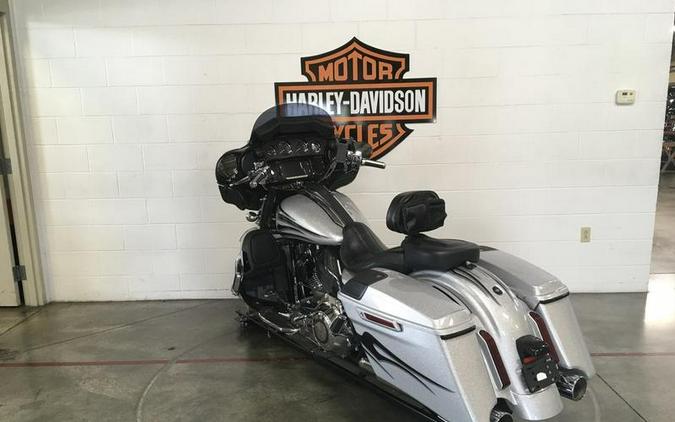 2015 Harley-Davidson® FLHXSE - CVO™ Street Glide®