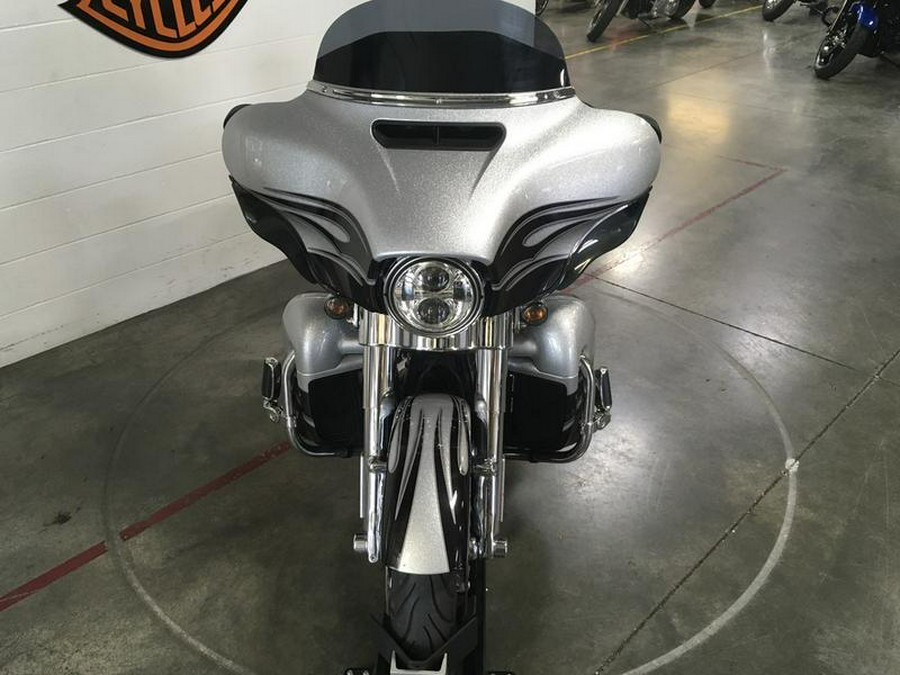 2015 Harley-Davidson® FLHXSE - CVO™ Street Glide®