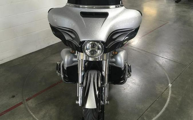 2015 Harley-Davidson® FLHXSE - CVO™ Street Glide®