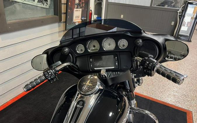 2018 Harley-Davidson® FLHX - Street Glide®