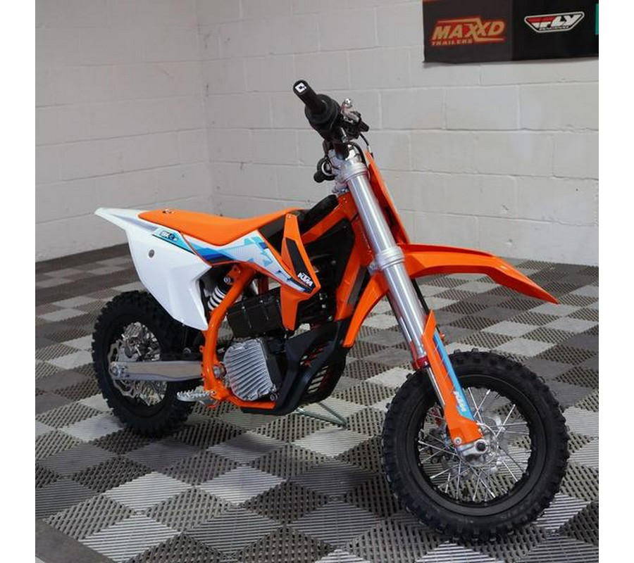 2024 KTM SX-E 3