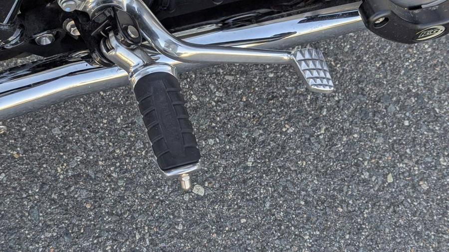 2025 Triumph Bonneville T120 Sapphire Black/Aluminium Silver
