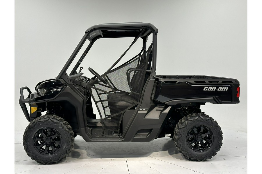 2024 Can-Am Defender XT HD9