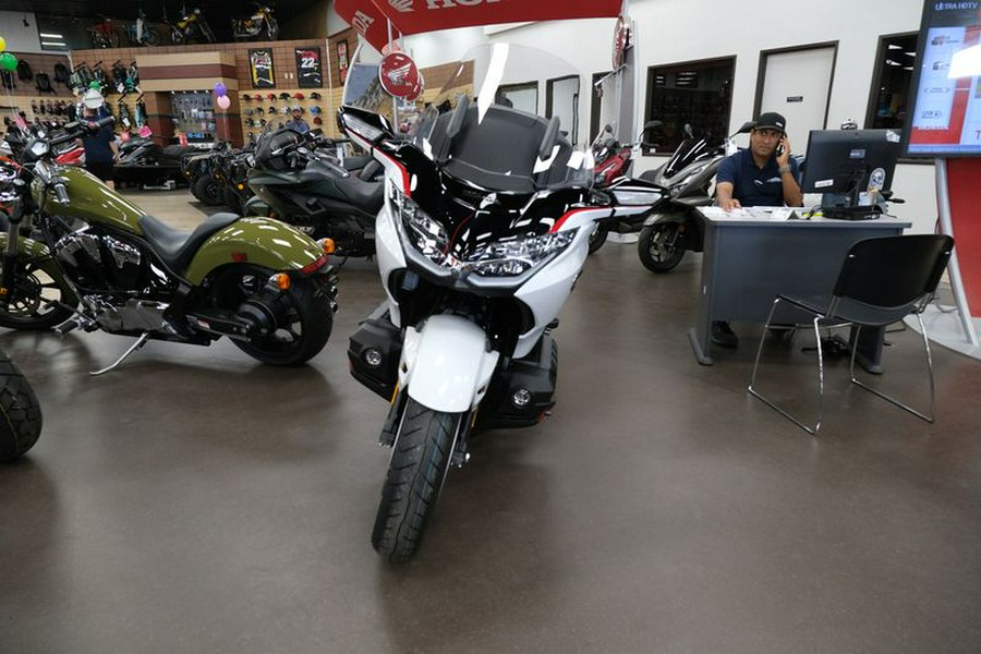 New 2024 HONDA GOLDWING TOUR