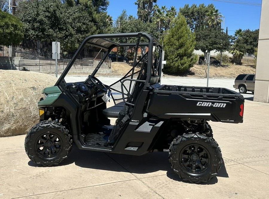 2025 Can-Am Defender DPS HD7 Compass Green