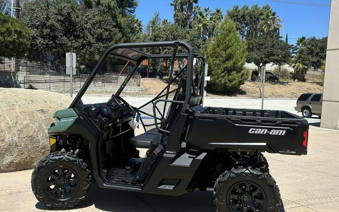 2025 Can-Am Defender DPS HD7 Compass Green