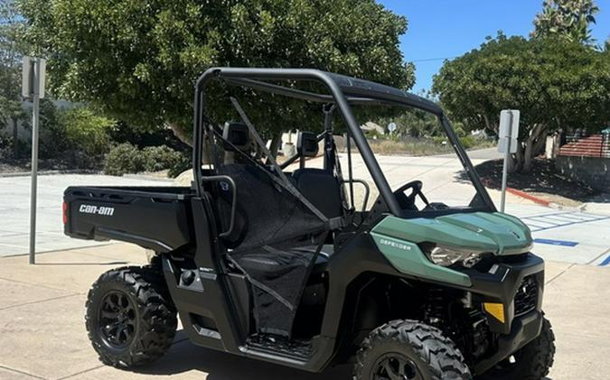 2025 Can-Am Defender DPS HD7 Compass Green