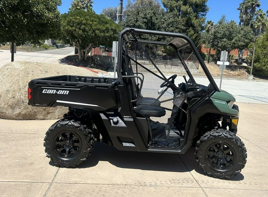 2025 Can-Am Defender DPS HD7 Compass Green