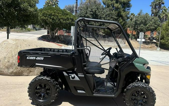 2025 Can-Am Defender DPS HD7 Compass Green