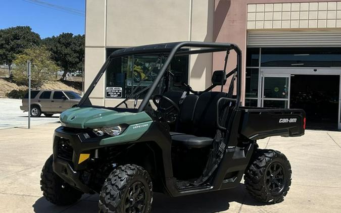 2025 Can-Am Defender DPS HD7 Compass Green