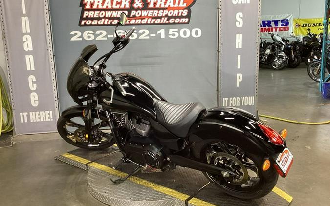 2016 Victory Motorcycles Vegas 8-Ball Gloss Black