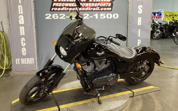 2016 Victory Motorcycles Vegas 8-Ball Gloss Black