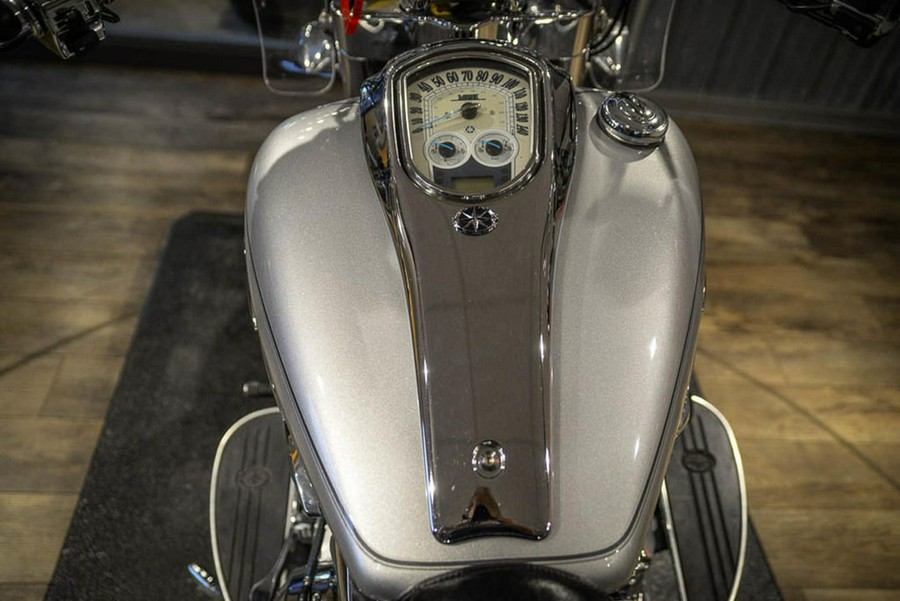 2009 Yamaha Roadliner S